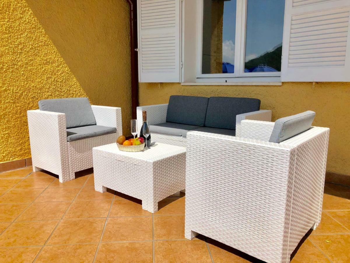 Aparthotel Residenza Ai Ronchi 1 2 6 Maccagno Exterior foto